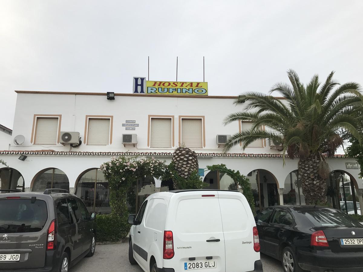 Hostal Restaurante Rufino Berlanga Bagian luar foto