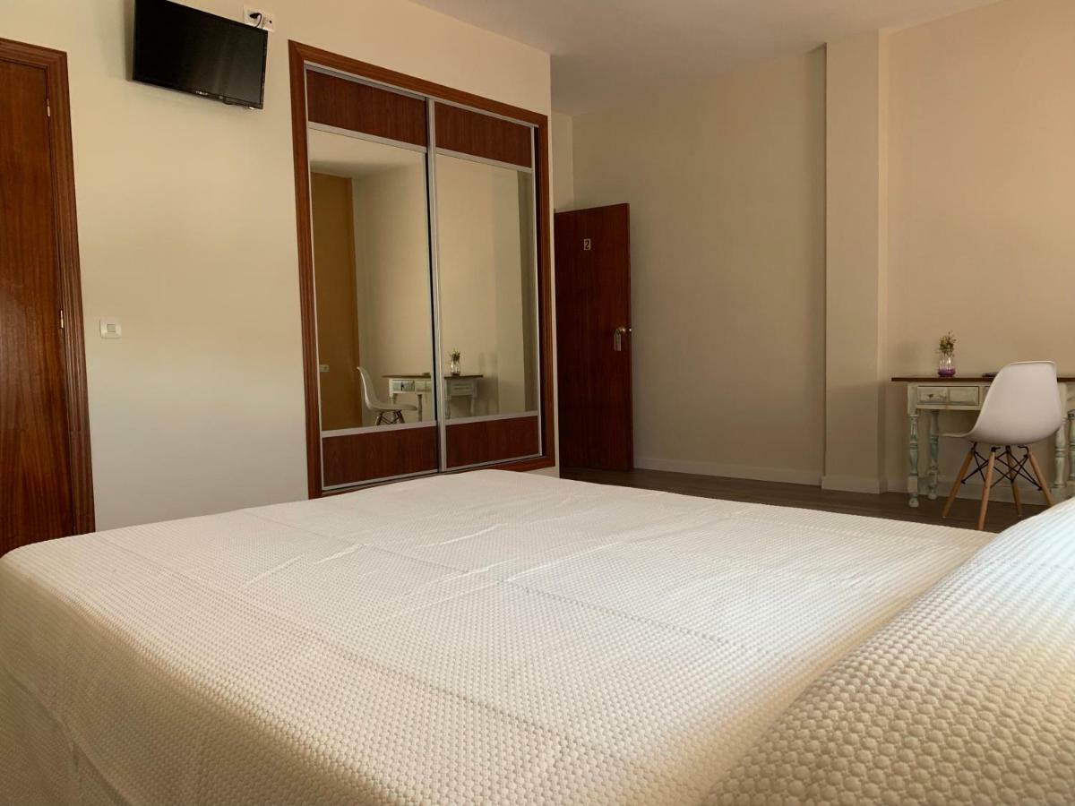 Hostal Restaurante Rufino Berlanga Bagian luar foto